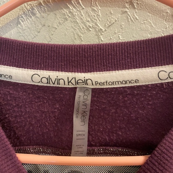 Calvin Klein Crew Neck - Picture 5 of 6